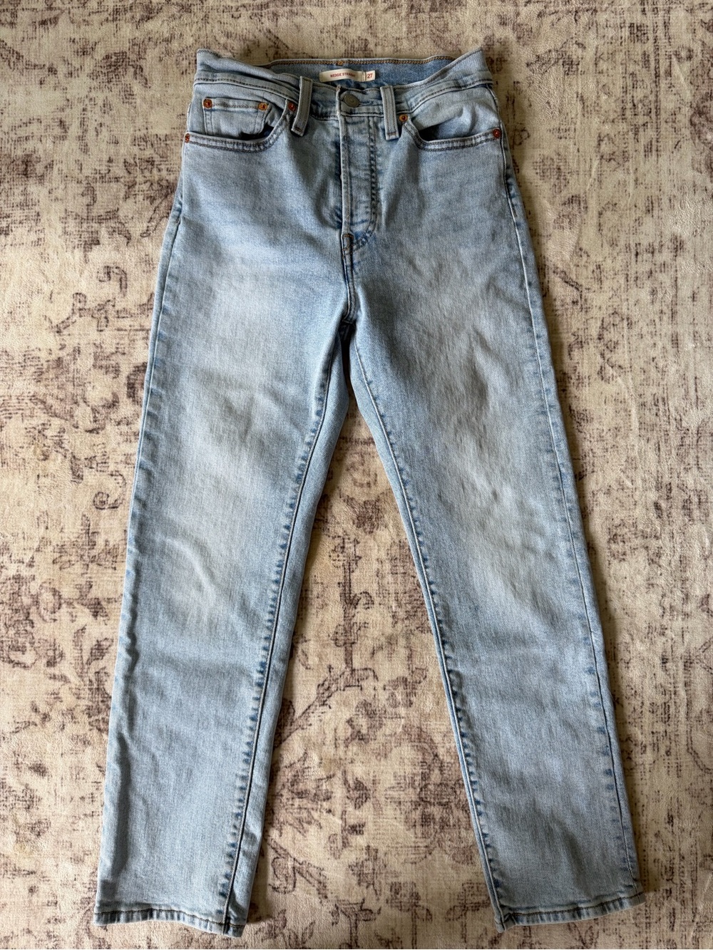 Levi’s wedgie straight